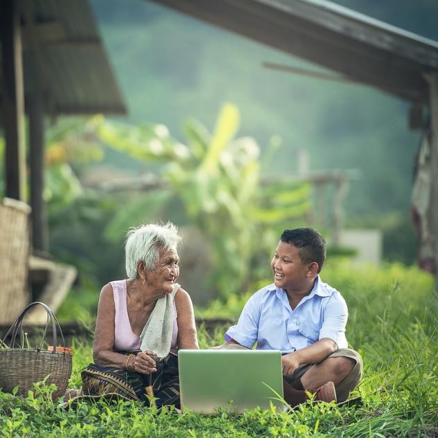 Image of intergenerational learning